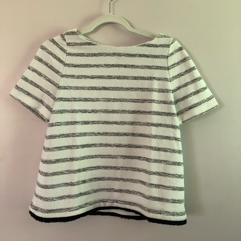 Ellen Tracy Terri cloth shirt with fringe